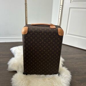 Louis Vuitton Horizon 50